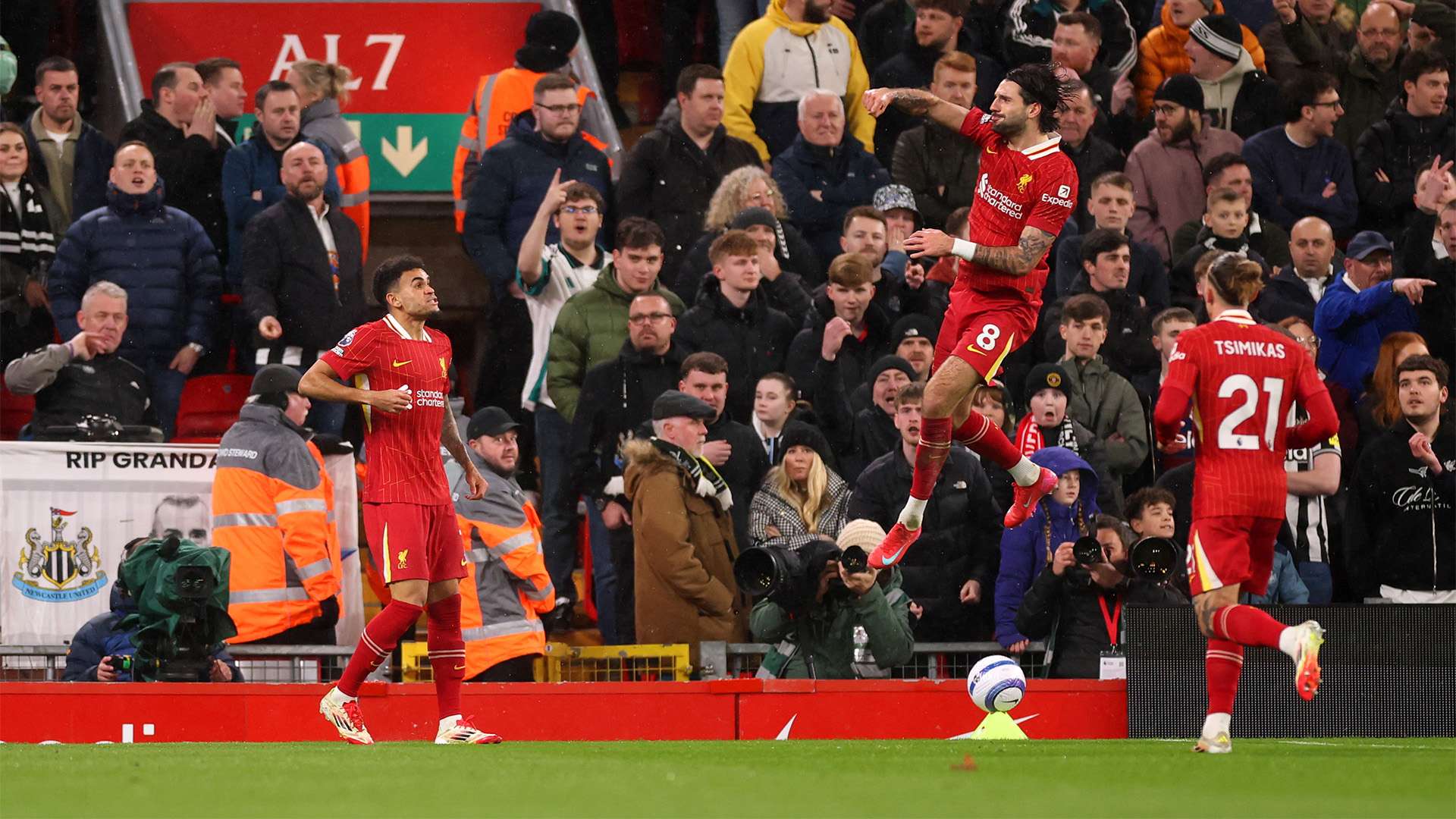 【足球】周六011英超联赛推荐：南安普顿VS伯恩茅斯.